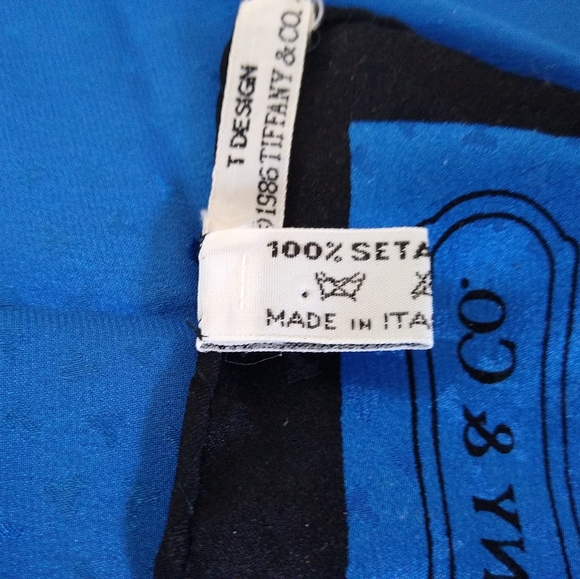 TIFFANY & CO Vintage 1986 T Design solid blue and black silk scarf - Picture 2 of 9